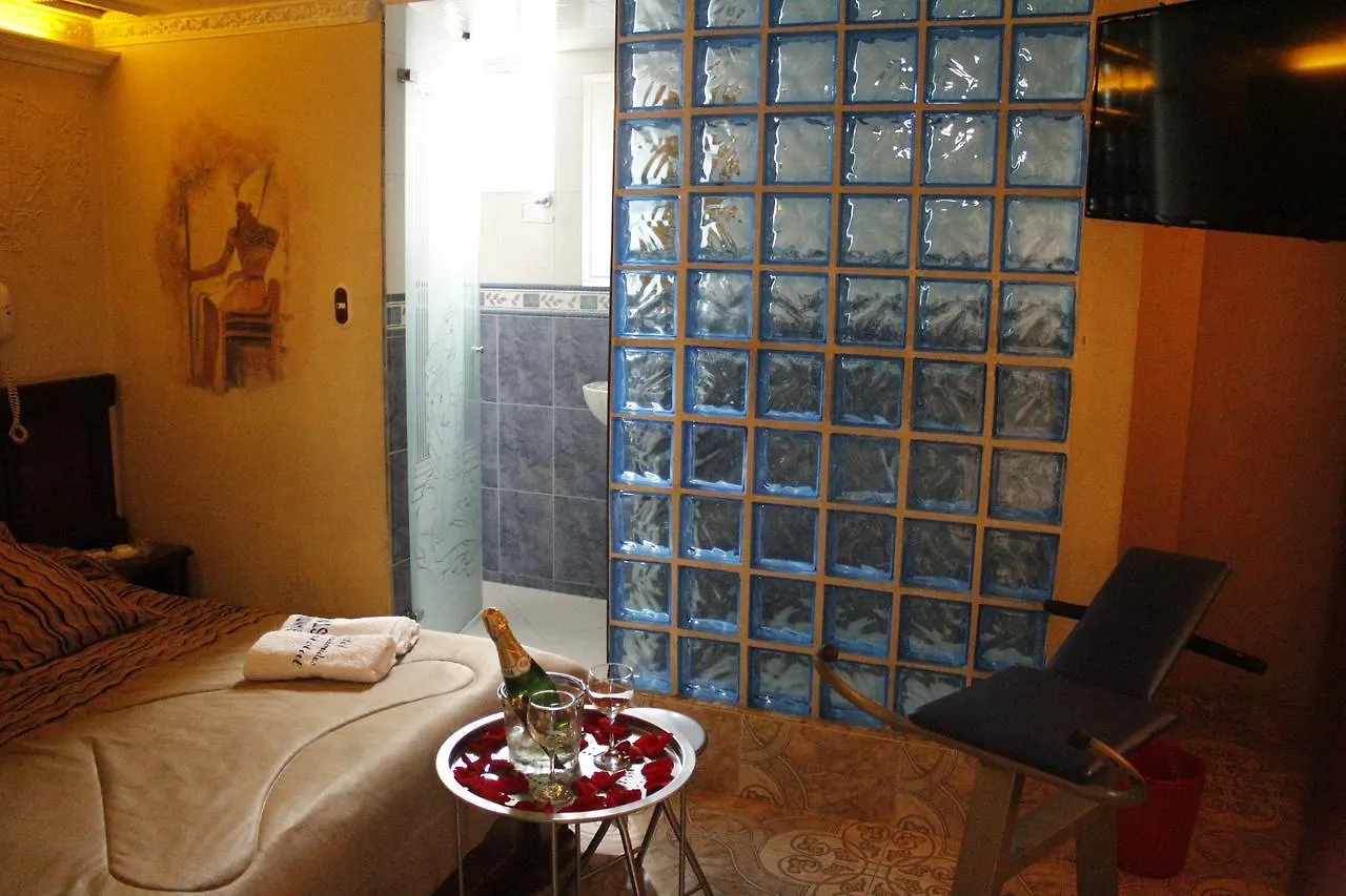 Motel Piramides De Cristal Bogotá